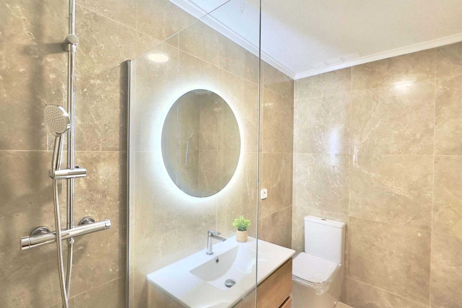Resale - Apartment -
Torrevieja - Estacion De Autobuses