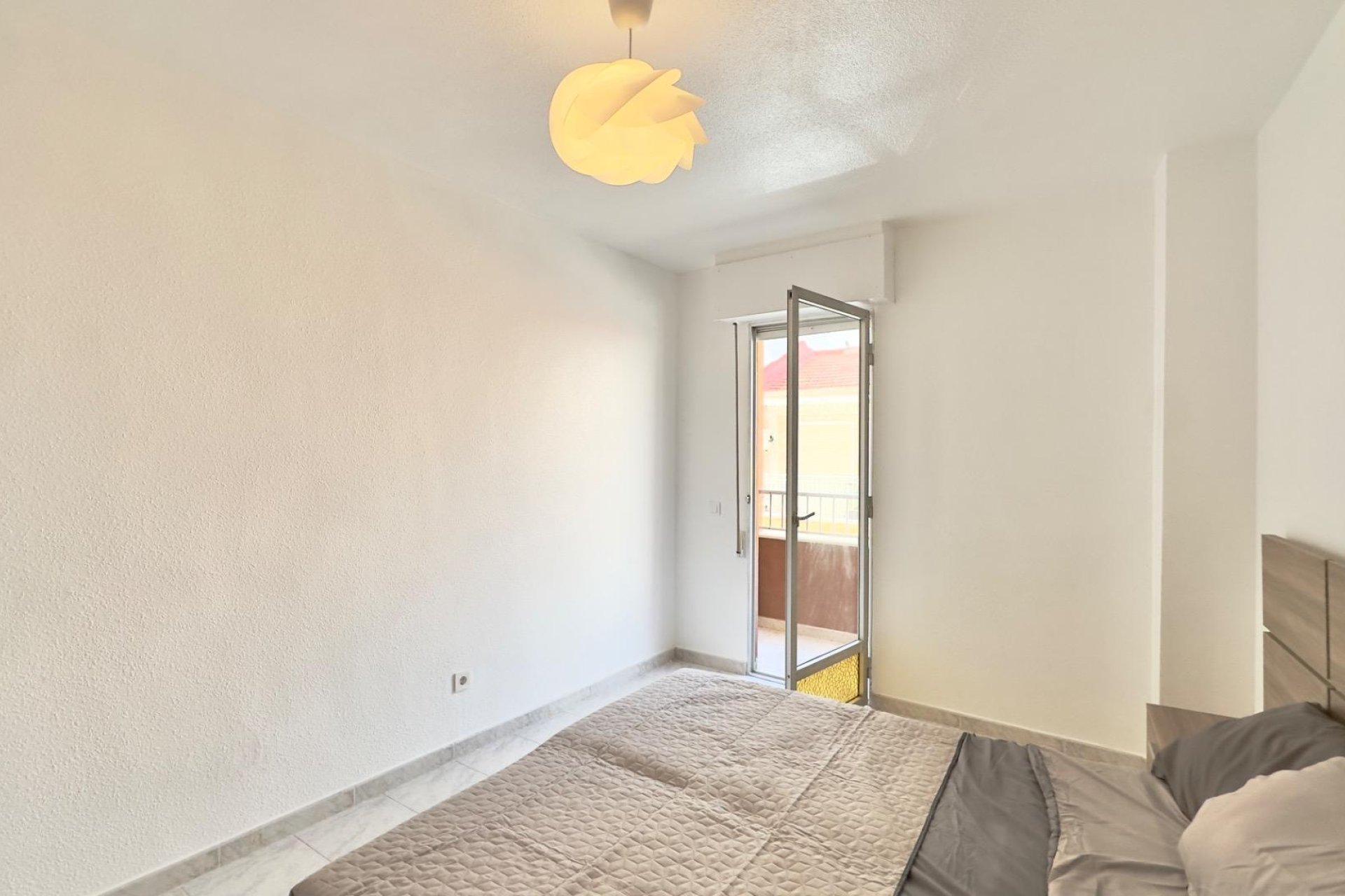 Resale - Apartment -
Torrevieja - Estacion De Autobuses