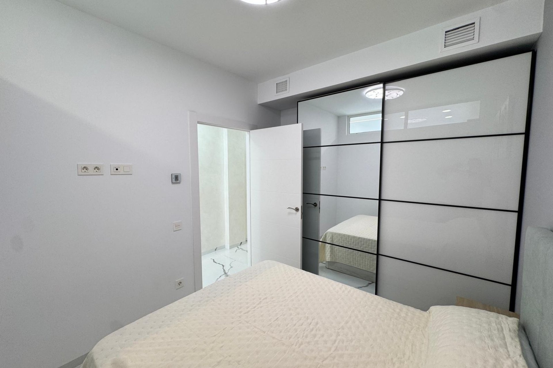Resale - Apartment -
Torrevieja - Estacion De Autobuses