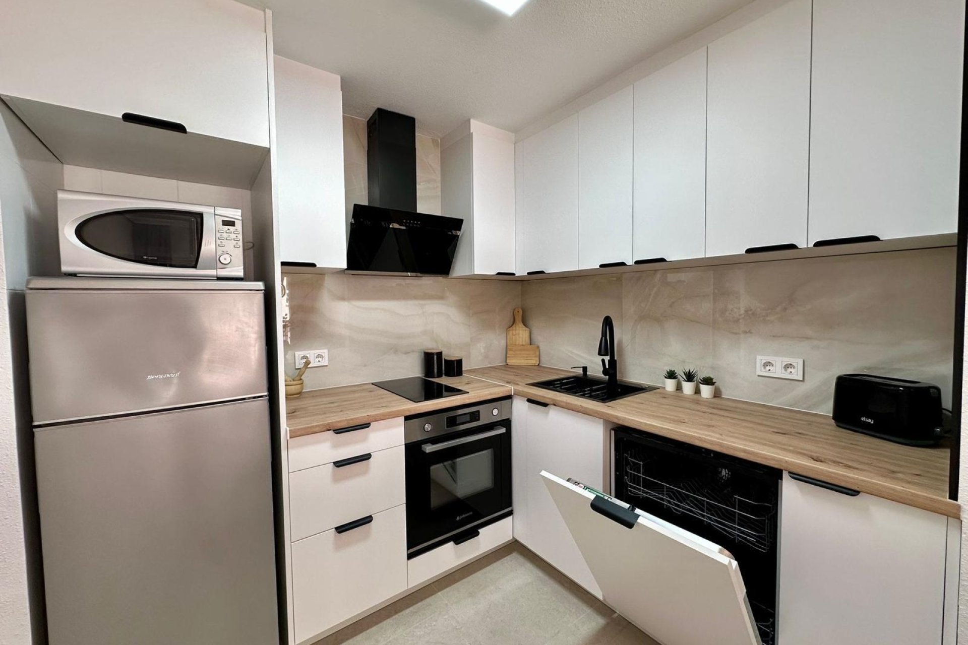 Resale - Apartment -
Torrevieja - Estacion De Autobuses