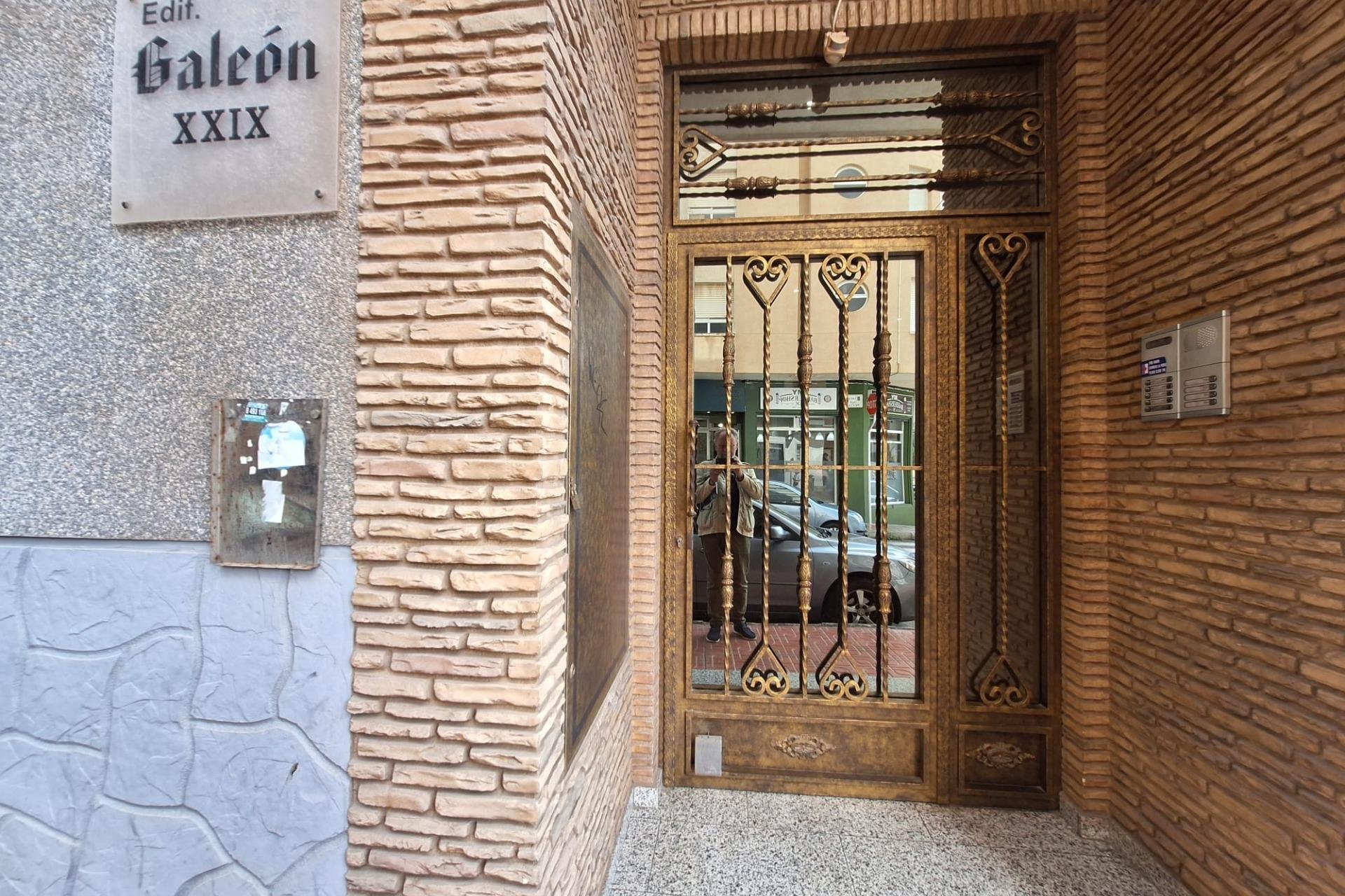 Resale - Apartment -
Torrevieja - Estacion De Autobuses