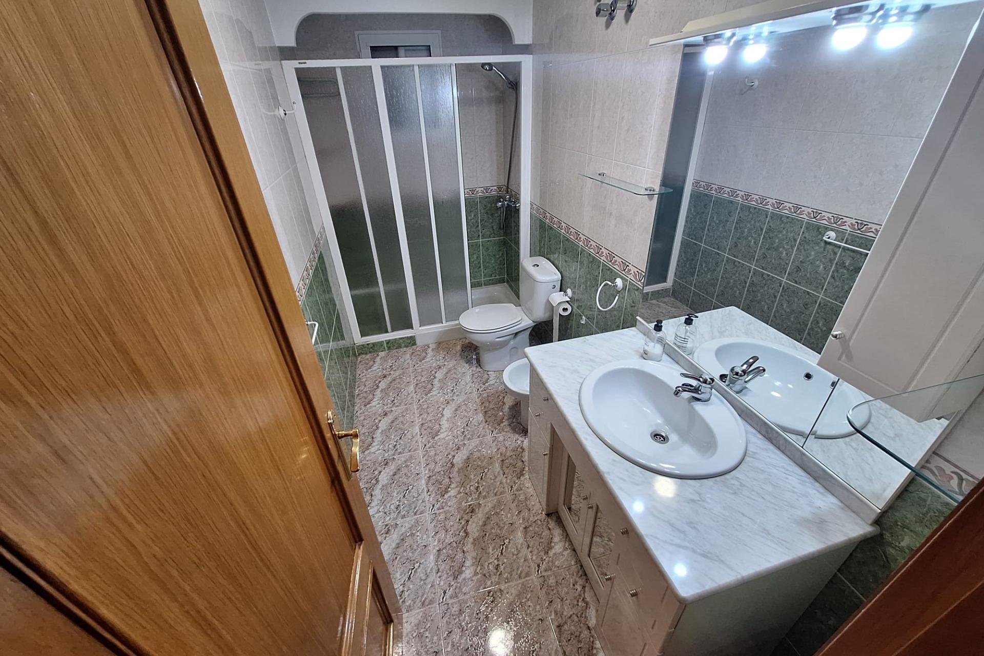 Resale - Apartment -
Torrevieja - Estacion De Autobuses