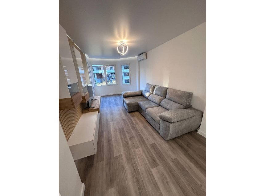 Resale - Apartment -
Torrevieja - Estacion De Autobuses