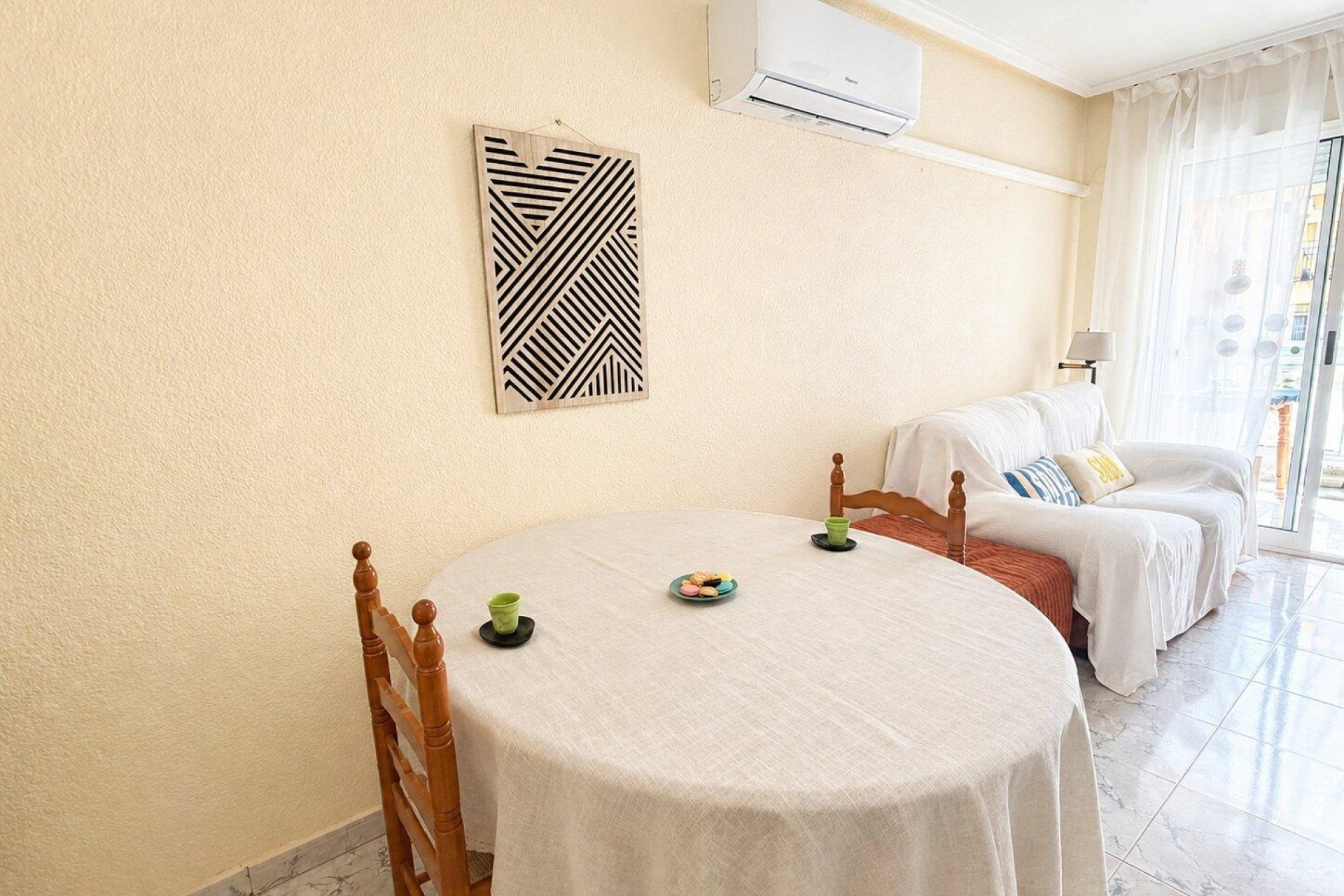 Resale - Apartment -
Torrevieja - Habaneras