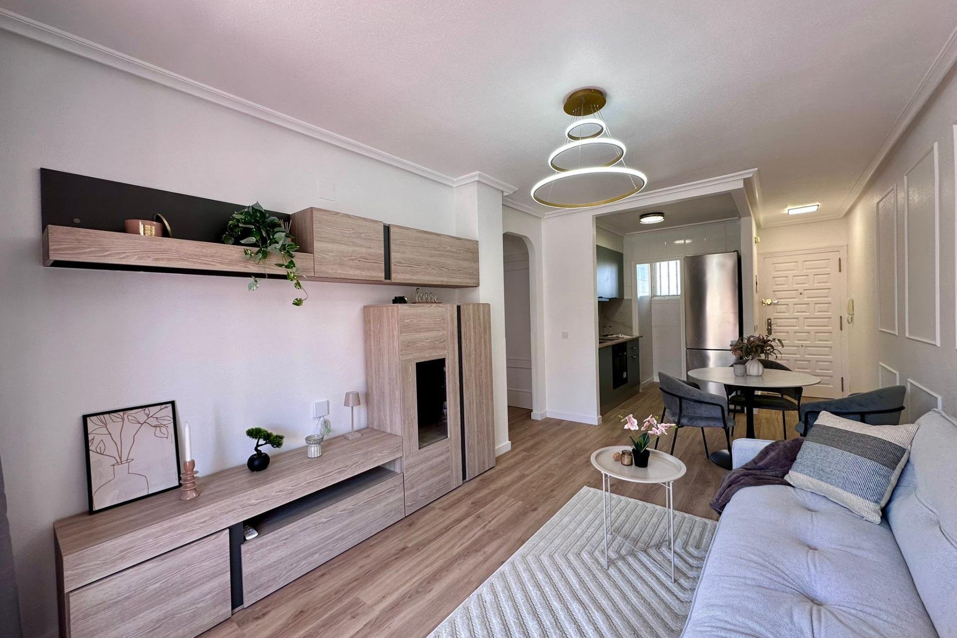 Resale - Apartment -
Torrevieja - Habaneras