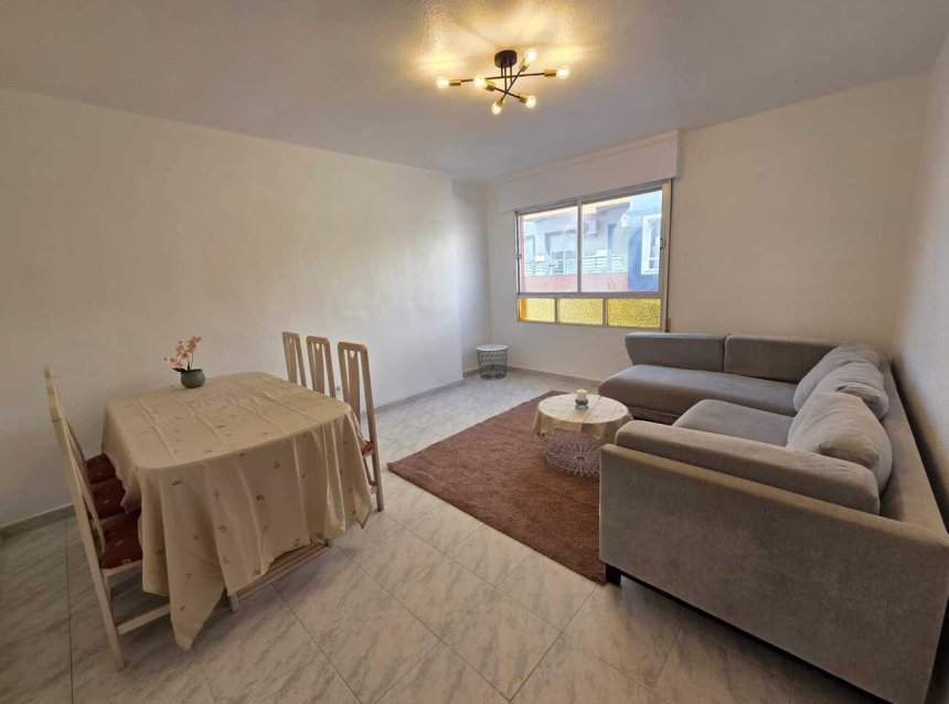 Resale - Apartment -
Torrevieja - Habaneras