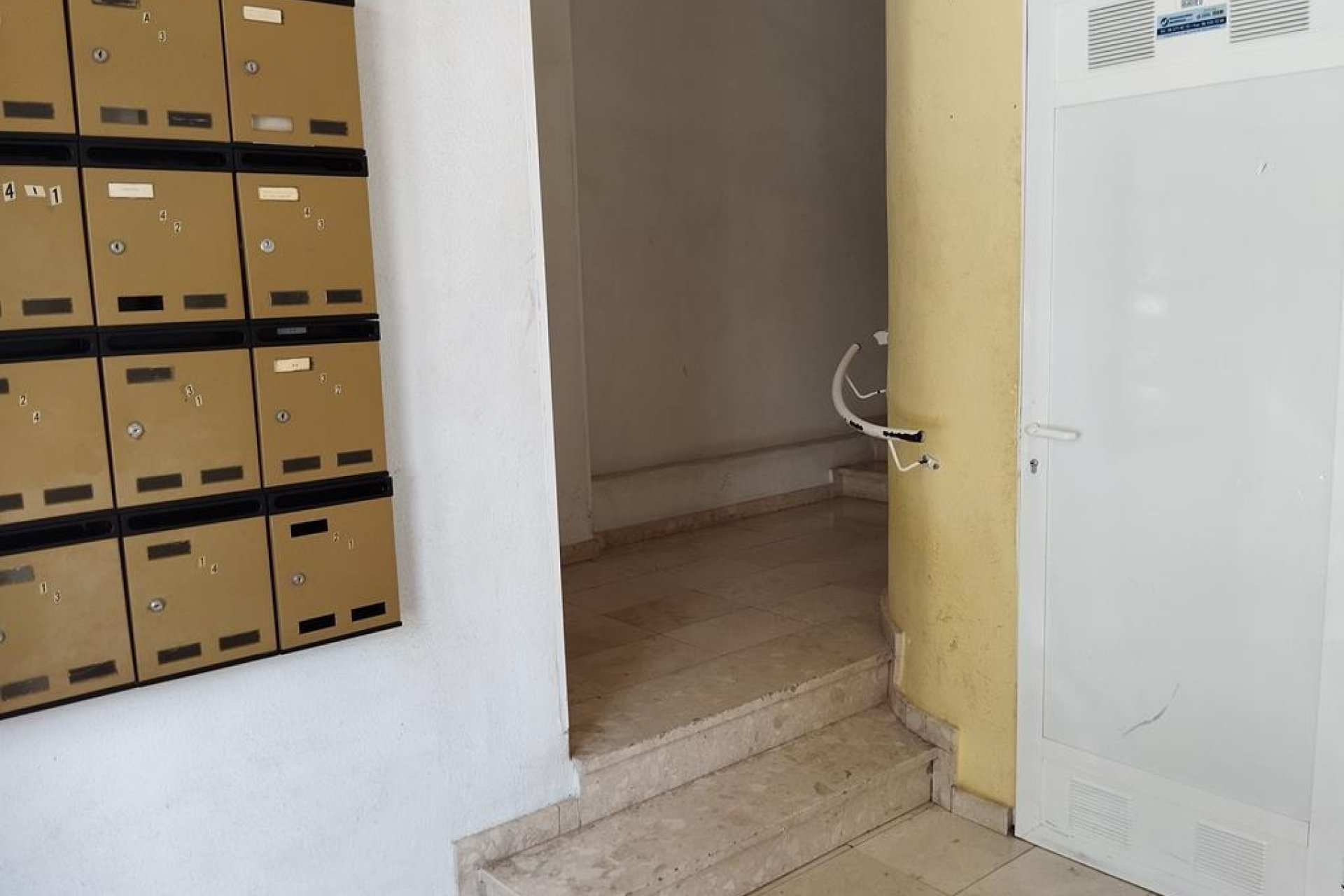 Resale - Apartment -
Torrevieja - Habaneras