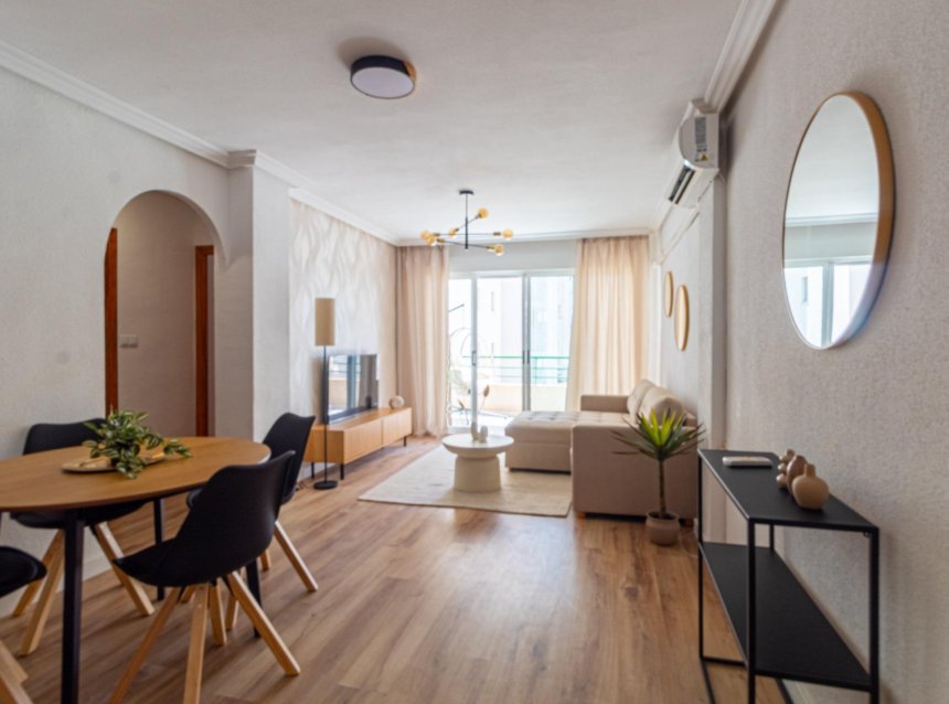 Resale - Apartment -
Torrevieja - La Mata Pueblo