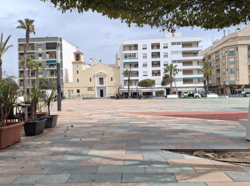 Resale - Apartment -
Torrevieja - La Mata