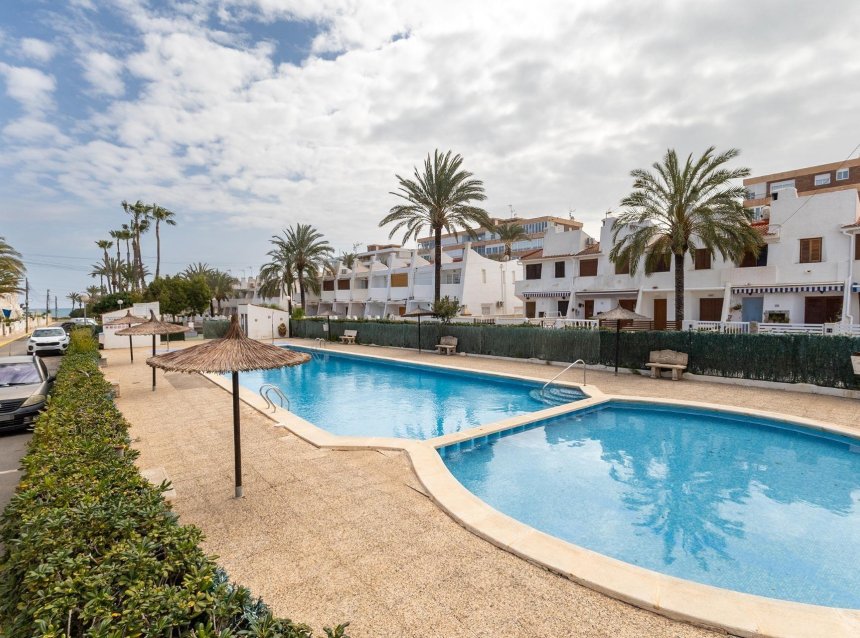 Resale - Apartment -
Torrevieja - La Veleta
