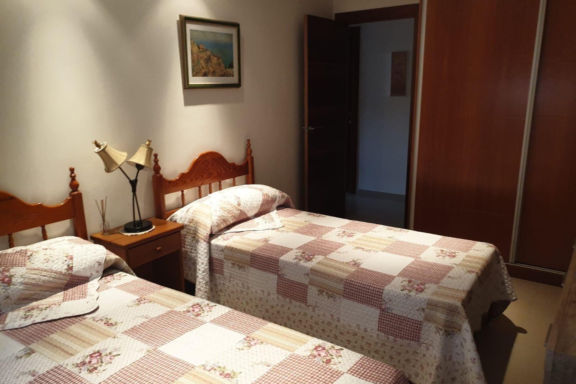 Resale - Apartment -
Torrevieja - Las Piscinas Naturales
