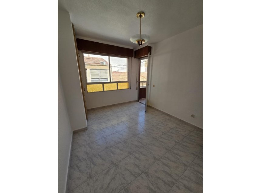 Resale - Apartment -
Torrevieja - Las Piscinas Naturales