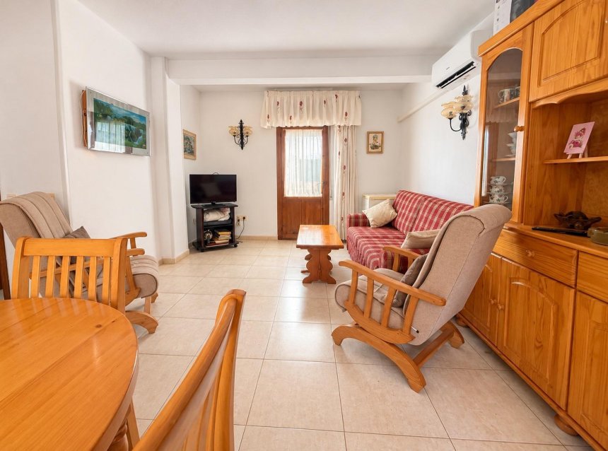 Resale - Apartment -
Torrevieja - Los Europeos