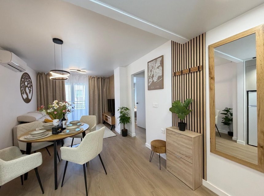 Resale - Apartment -
Torrevieja - Nueva Torrevieja