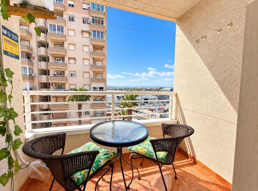 Resale - Apartment -
Torrevieja - Nueva Torrevieja