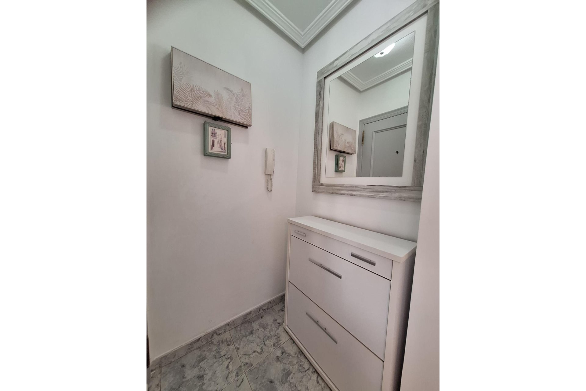 Resale - Apartment -
Torrevieja - Nueva Torrevieja