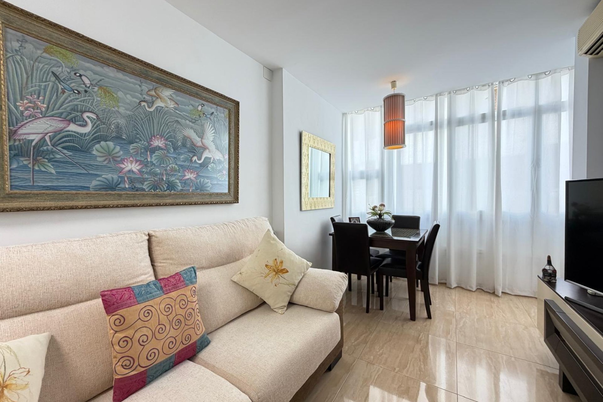 Resale - Apartment -
Torrevieja - Paseo Maritimo