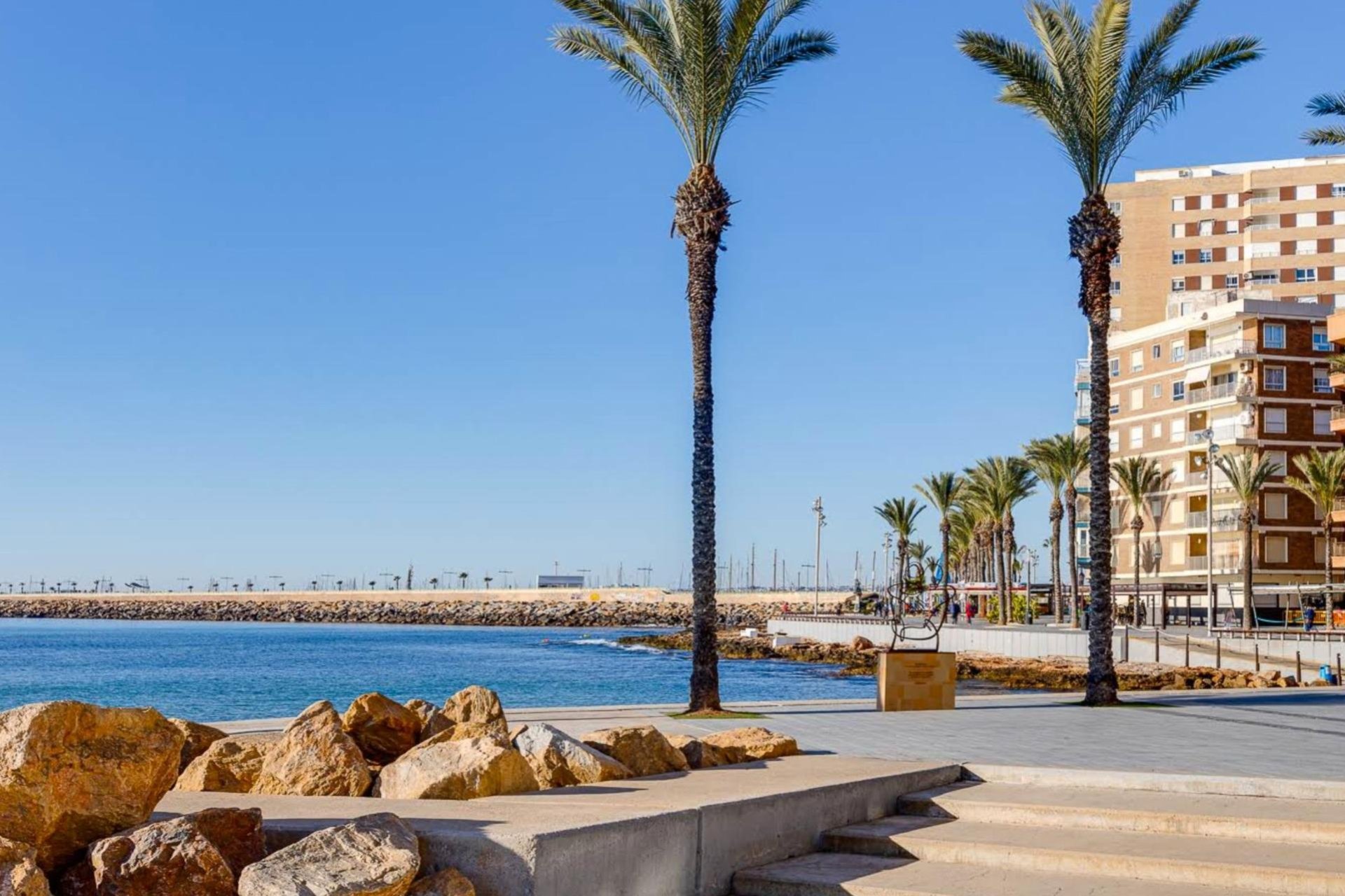 Resale - Apartment -
Torrevieja - Paseo Maritimo