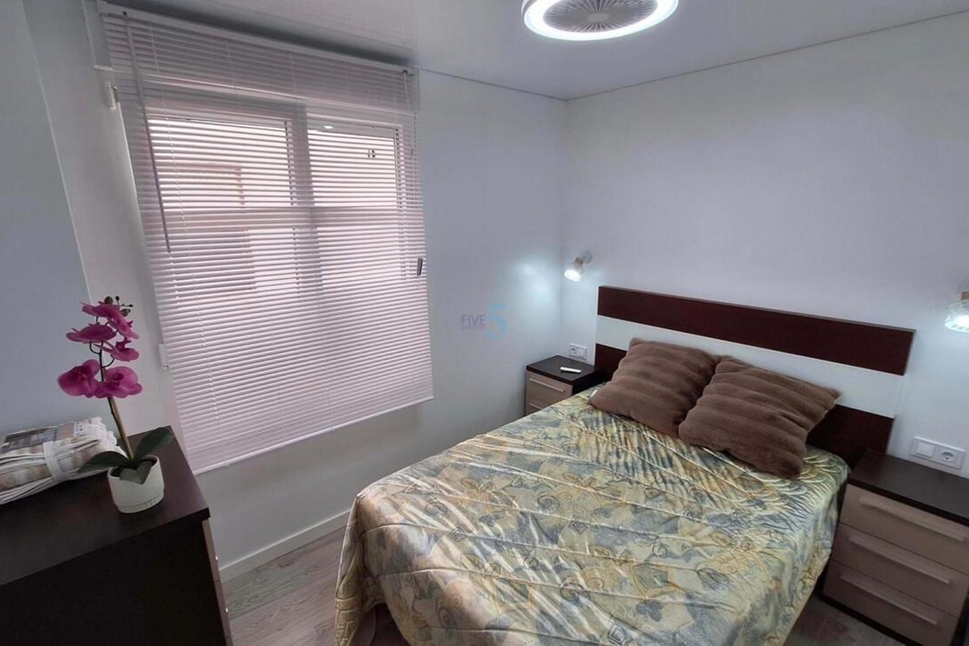 Resale - Apartment -
Torrevieja - Playa Acecion