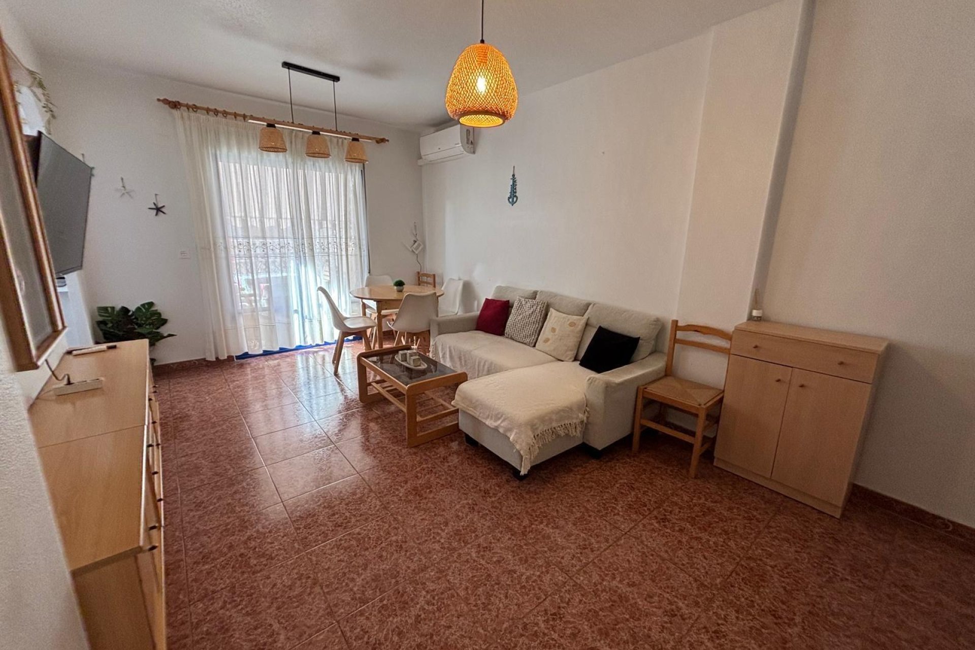 Resale - Apartment -
Torrevieja - Playa de los Locos