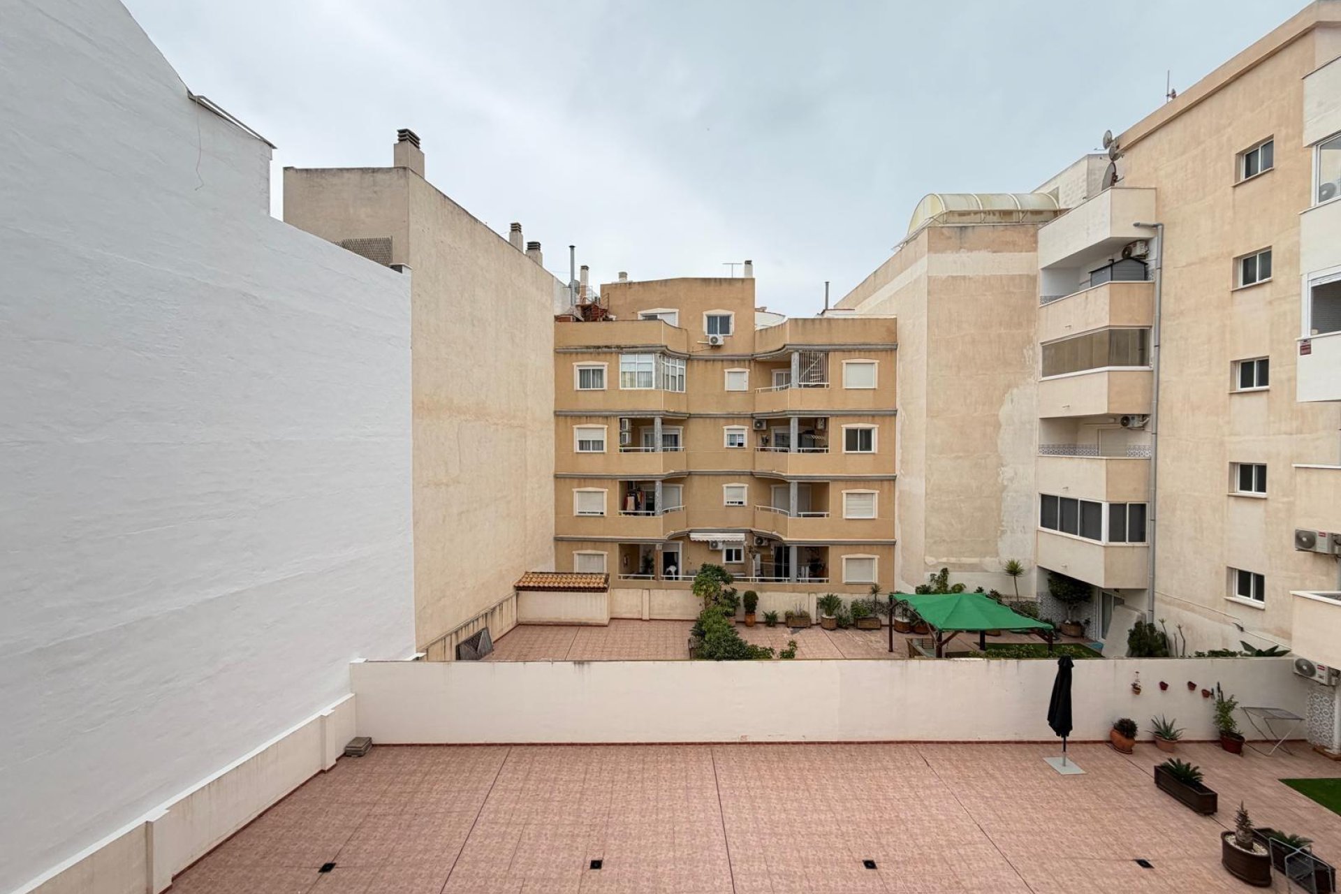 Resale - Apartment -
Torrevieja - Playa de los Locos