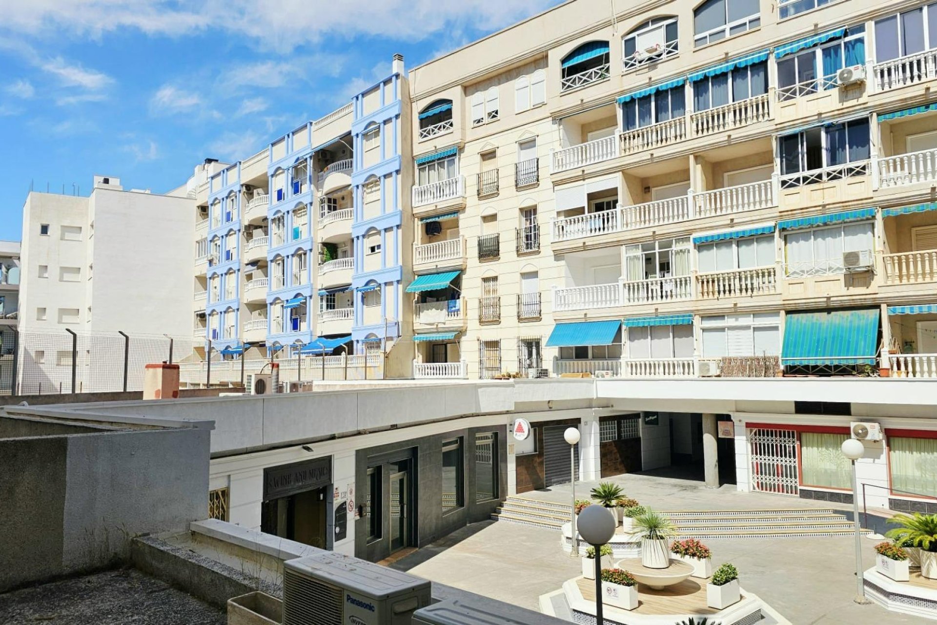 Resale - Apartment -
Torrevieja - Playa de los Locos