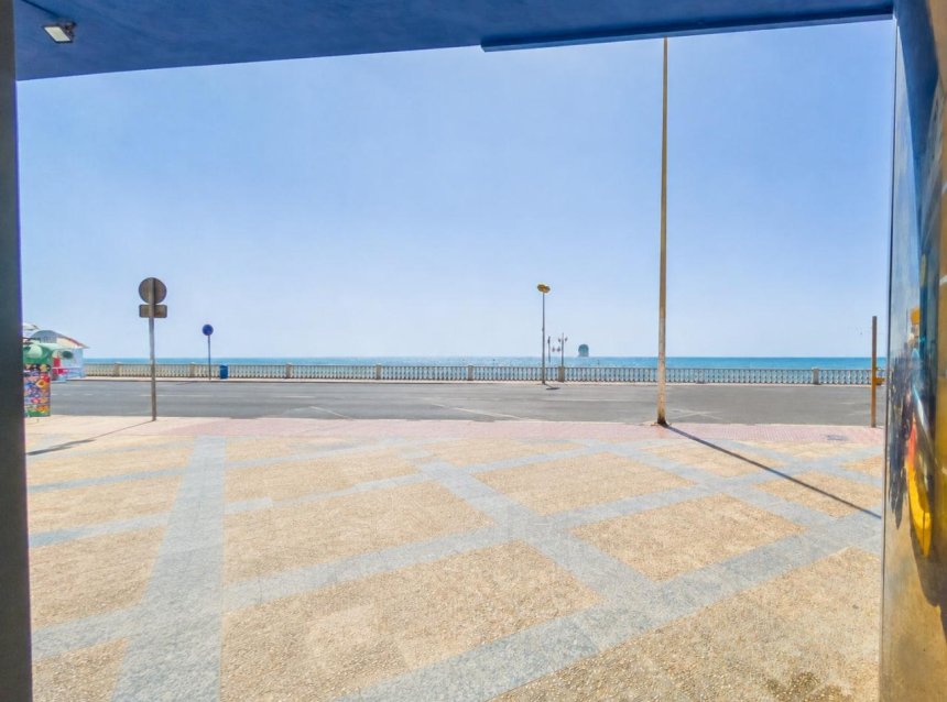 Resale - Apartment -
Torrevieja - Playa de los Locos