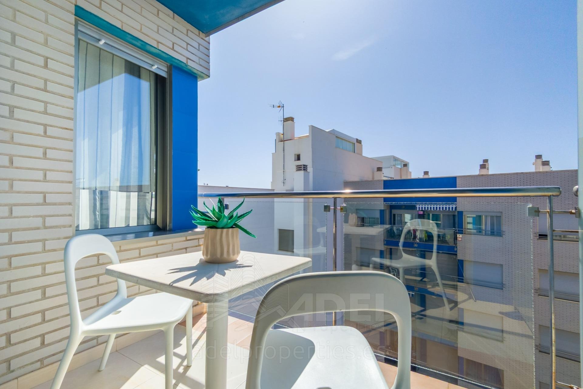 Resale - Apartment -
Torrevieja - Playa de los Locos