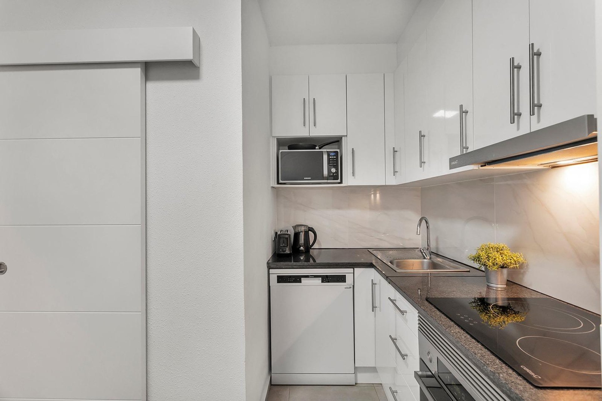 Resale - Apartment -
Torrevieja - Playa de los Locos
