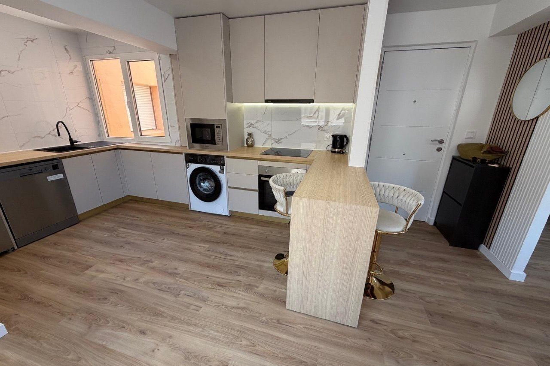 Resale - Apartment -
Torrevieja - Playa de los Locos