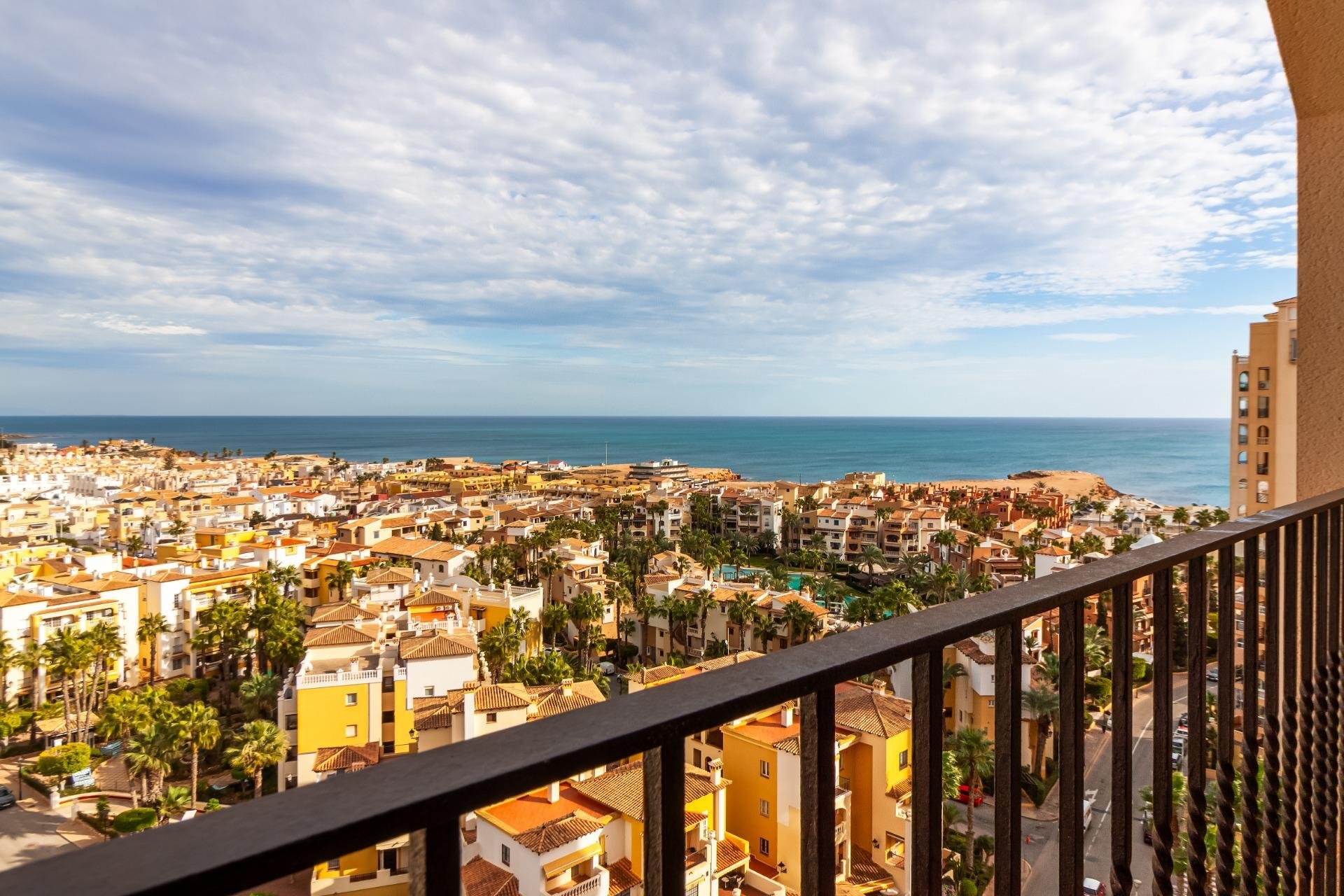 Resale - Apartment -
Torrevieja - Playa de los Locos