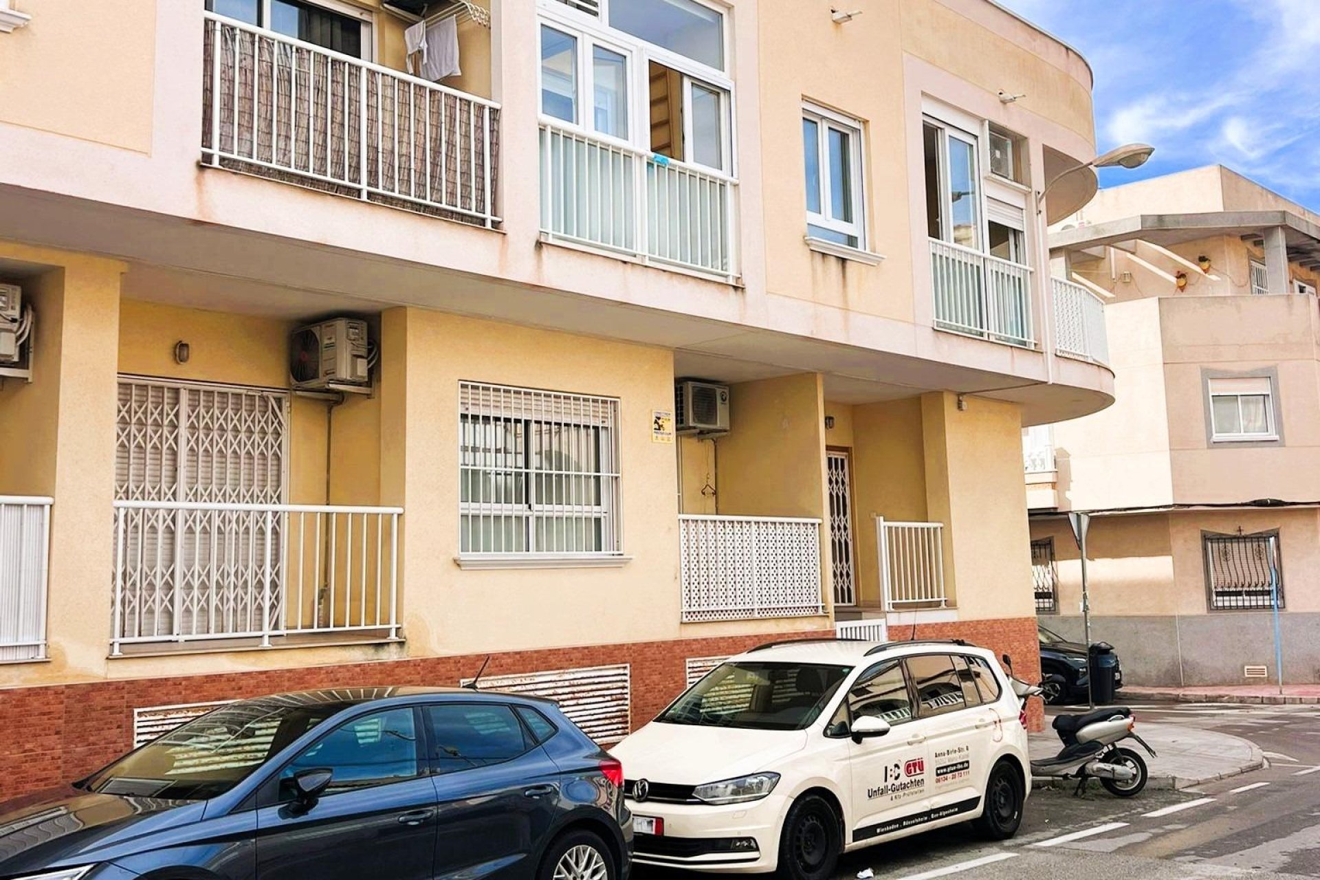 Resale - Apartment -
Torrevieja - Playa de los Locos
