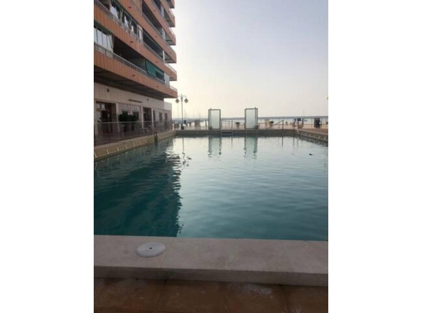 Resale - Apartment -
Torrevieja - Playa De Los Naufragos
