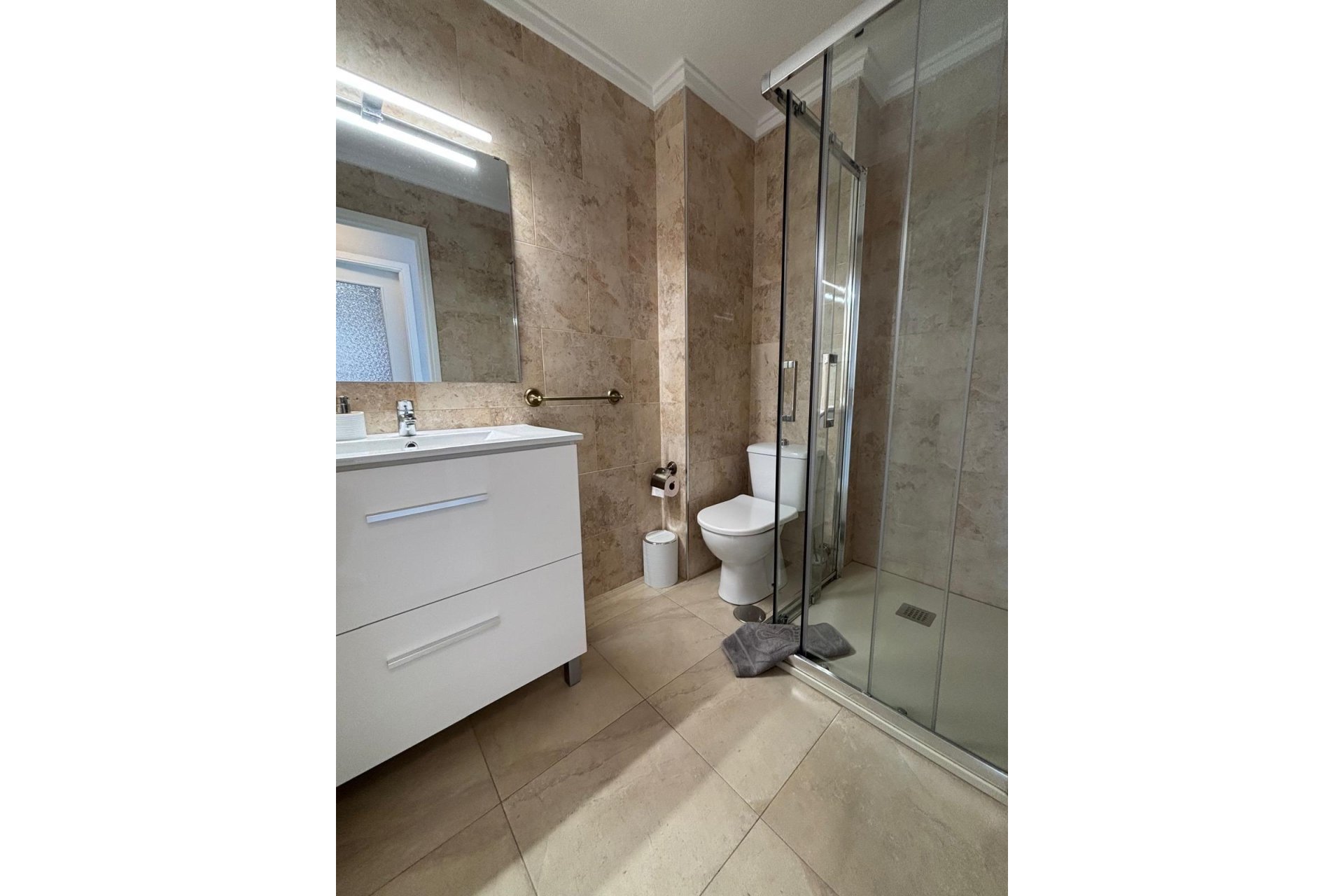 Resale - Apartment -
Torrevieja - Playa De Los Naufragos