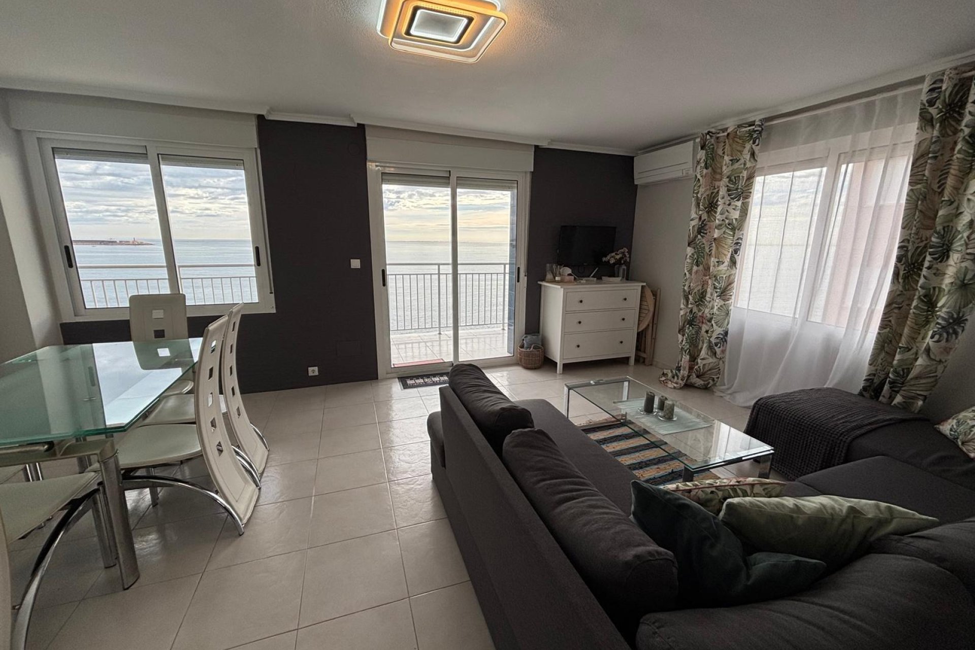 Resale - Apartment -
Torrevieja - Playa De Los Naufragos