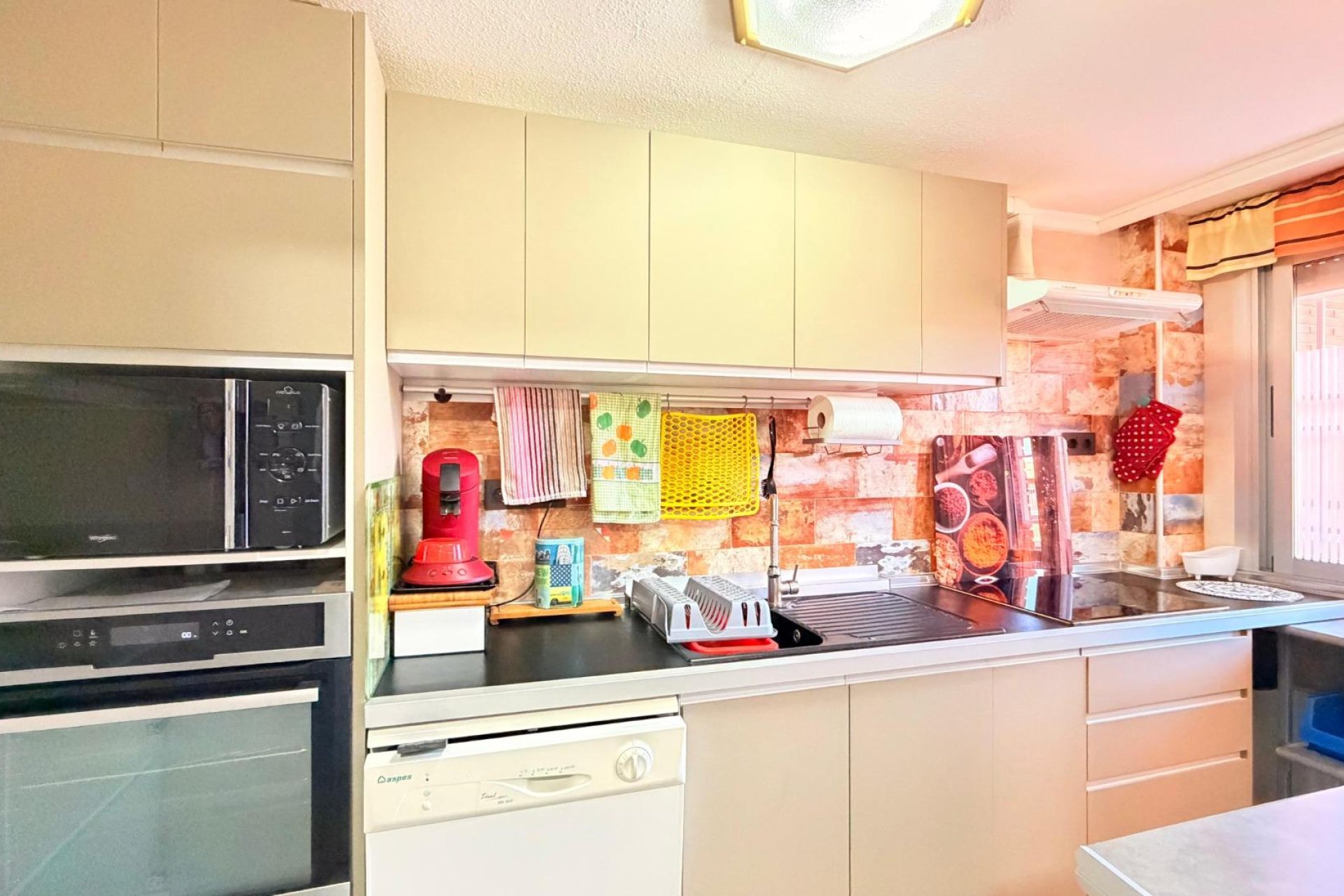 Resale - Apartment -
Torrevieja - Playa De Los Naufragos