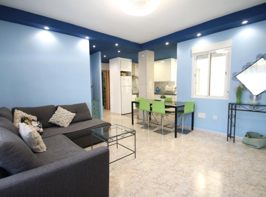 Resale - Apartment -
Torrevieja - Playa De Los Naufragos