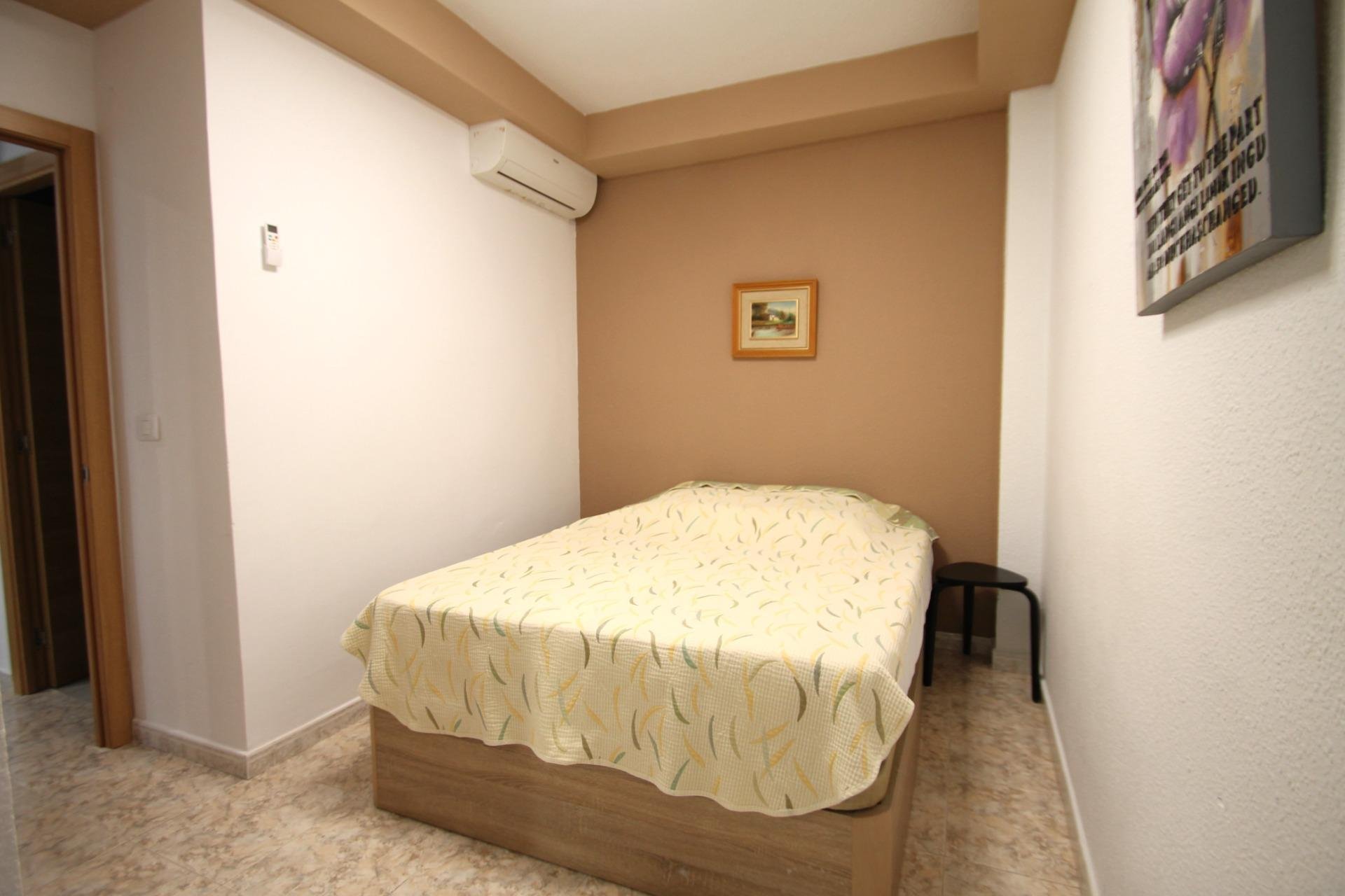 Resale - Apartment -
Torrevieja - Playa De Los Naufragos