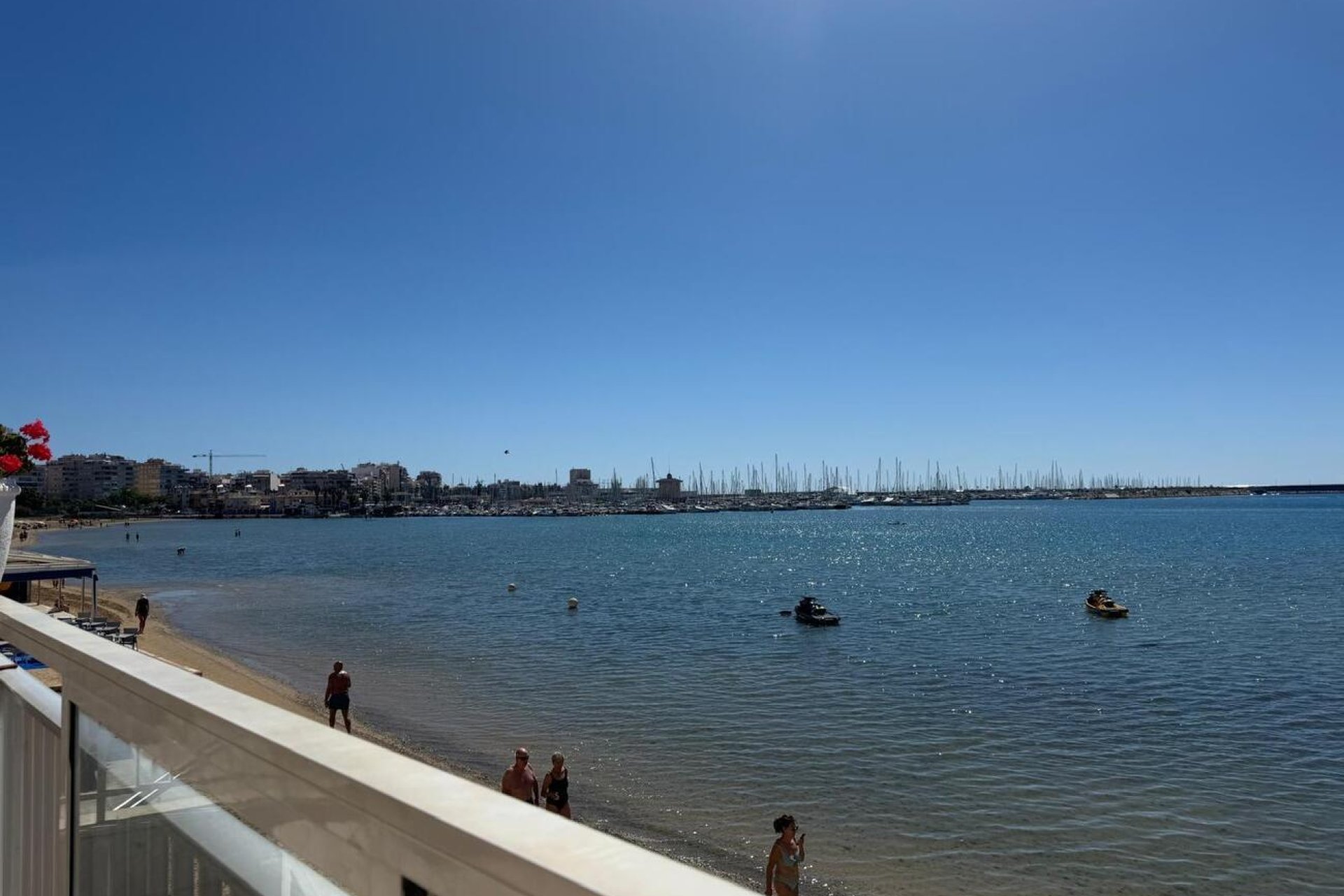 Resale - Apartment -
Torrevieja - Playa del Acequión