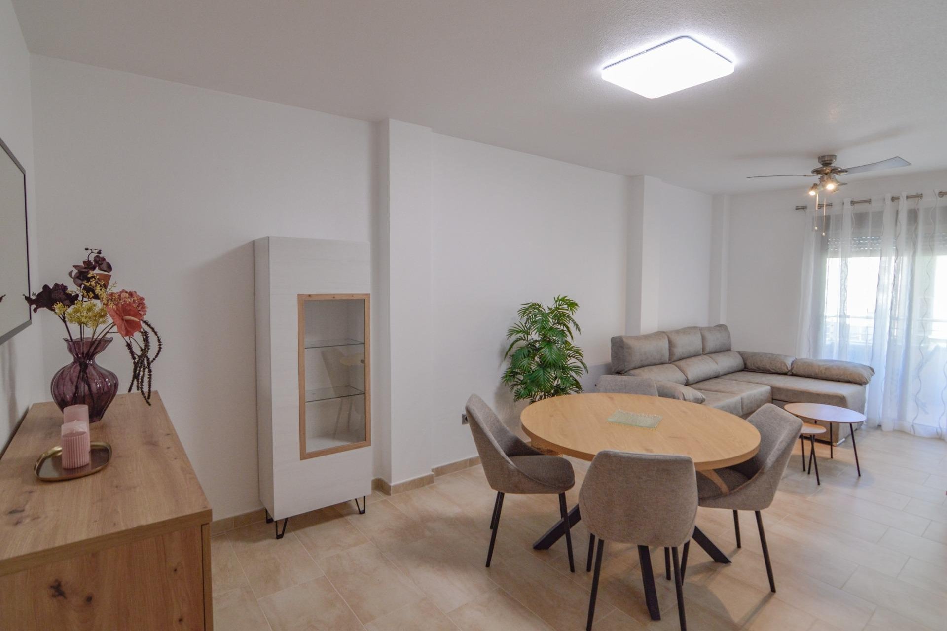 Resale - Apartment -
Torrevieja - Playa del Cura