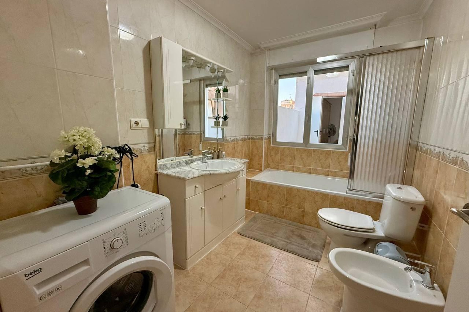 Resale - Apartment -
Torrevieja - Playa del Cura