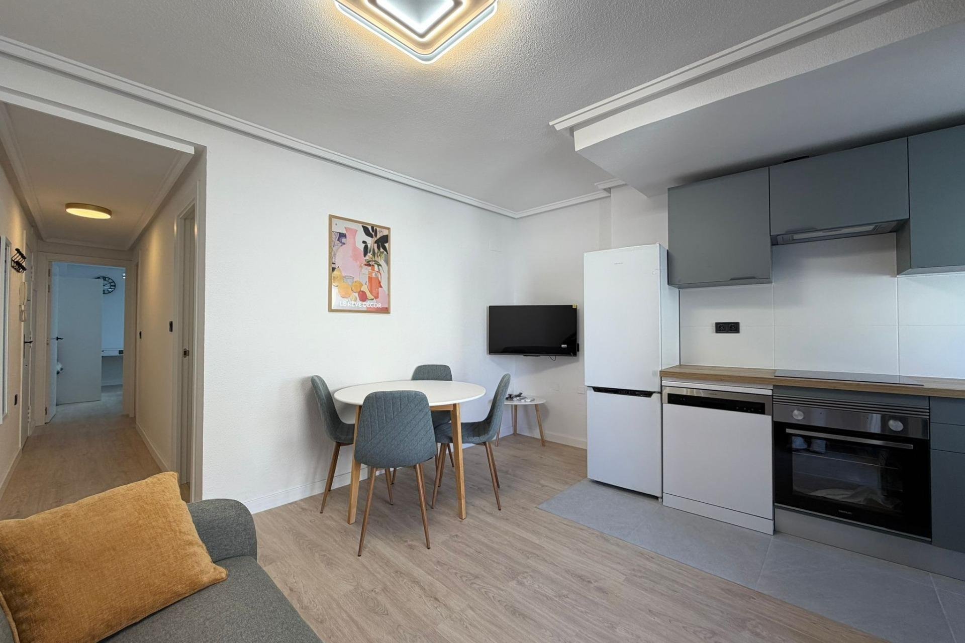 Resale - Apartment -
Torrevieja - Playa del Cura