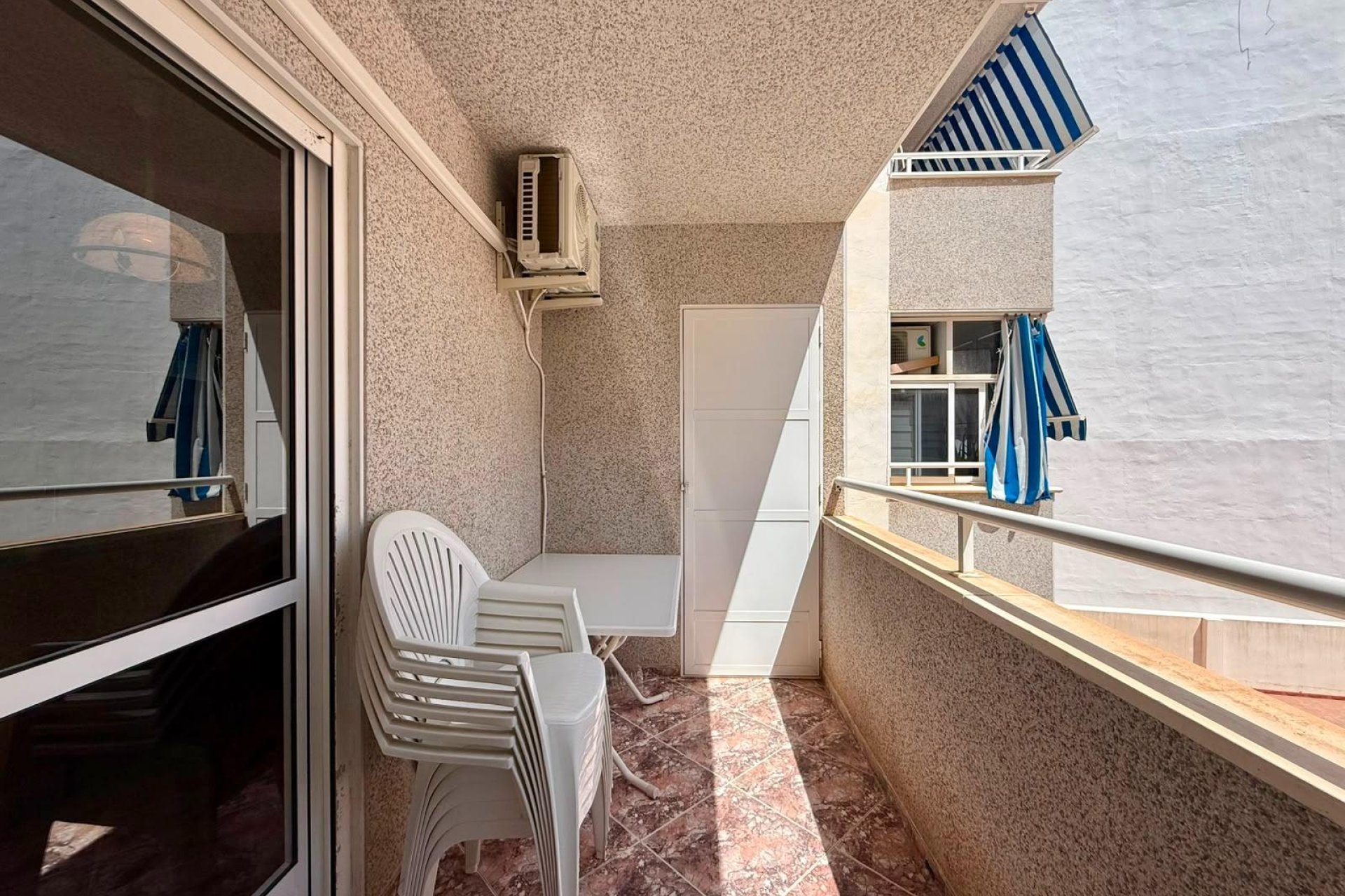 Resale - Apartment -
Torrevieja - Playa del Cura