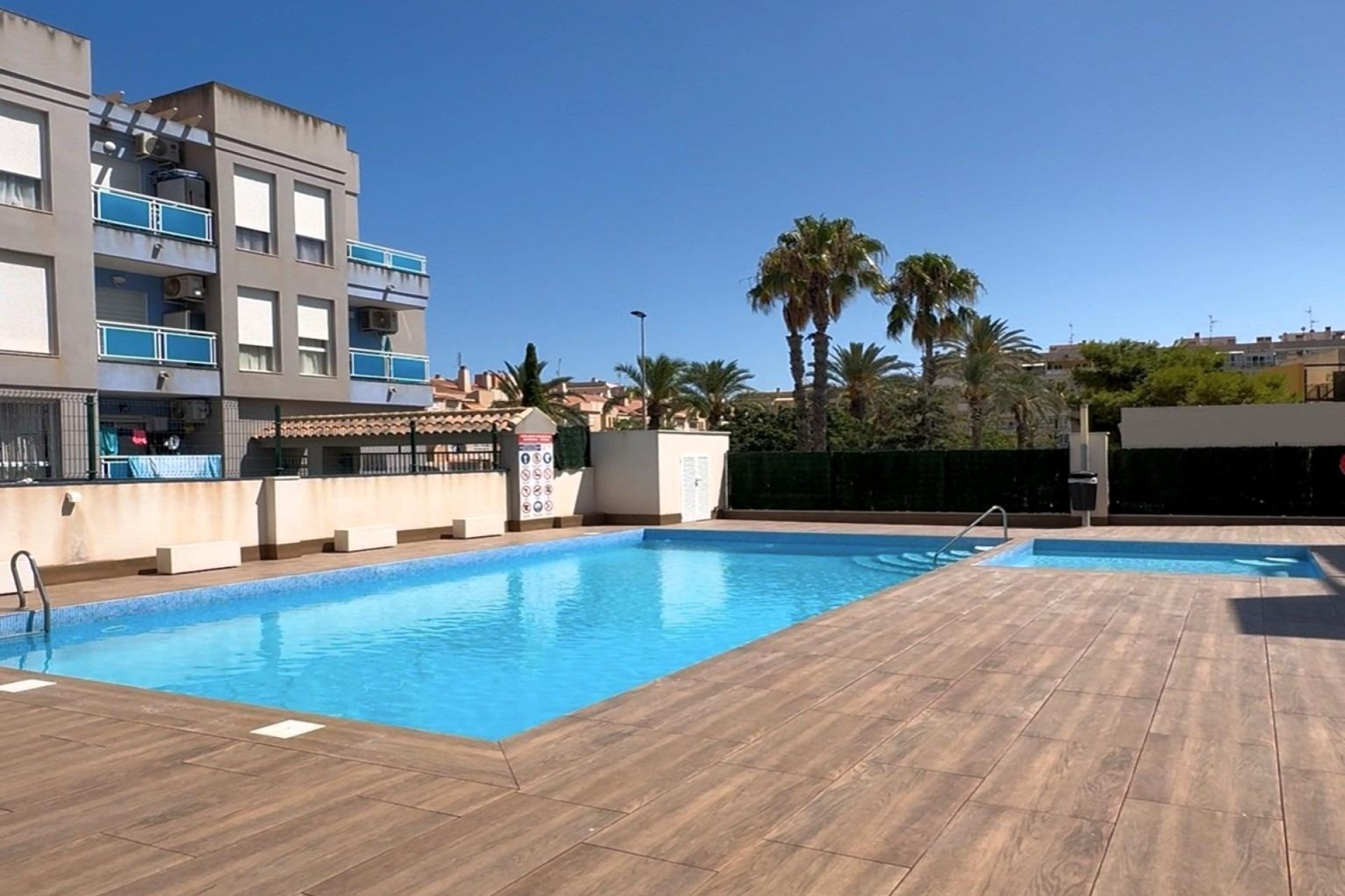 Resale - Apartment -
Torrevieja - Playa del Cura