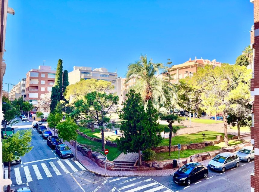 Resale - Apartment -
Torrevieja - Playa del Cura
