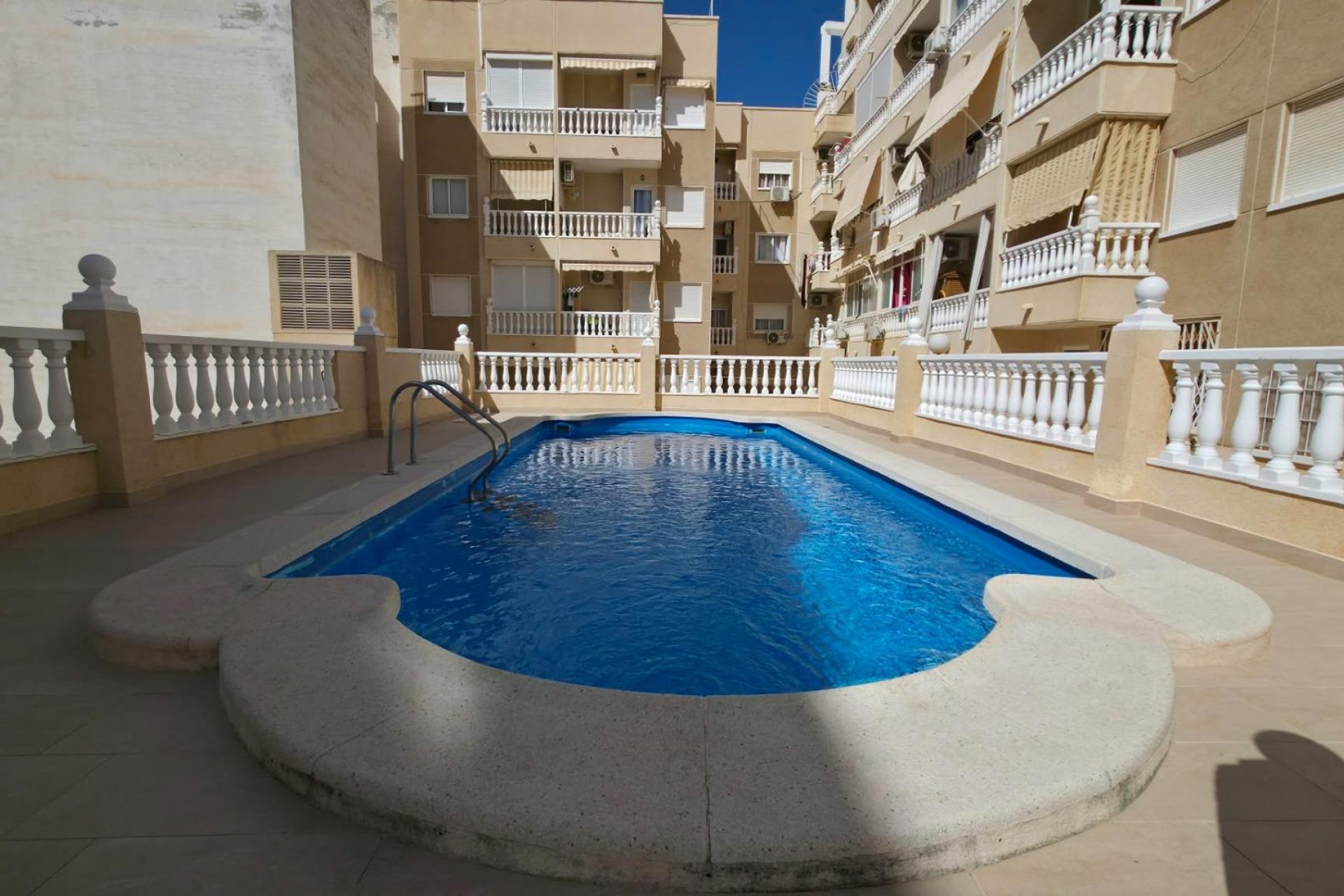 Resale - Apartment -
Torrevieja - Playa del Cura