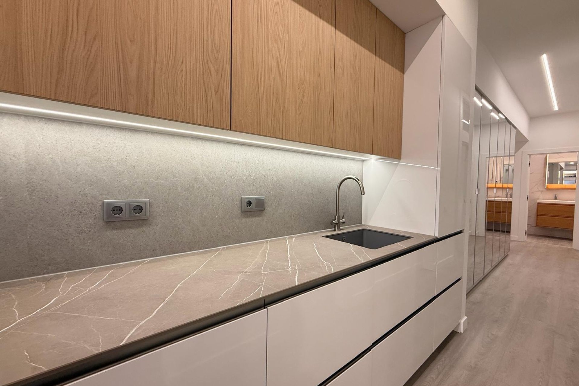 Resale - Apartment -
Torrevieja - Playa del Cura