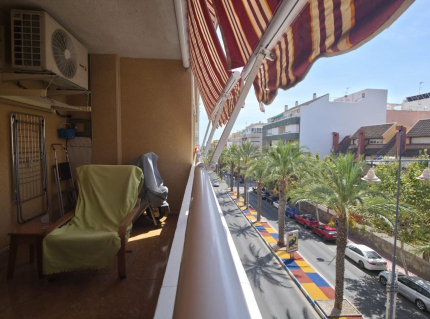 Resale - Apartment -
Torrevieja - Playa del Cura