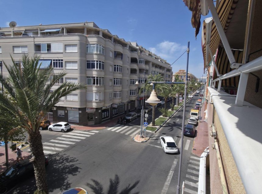 Resale - Apartment -
Torrevieja - Playa del Cura