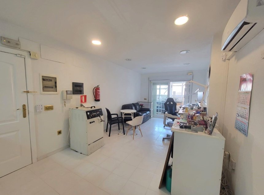 Resale - Apartment -
Torrevieja - Playa del Cura